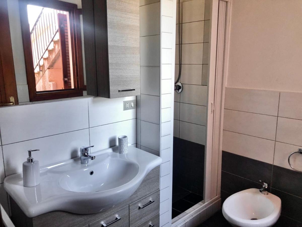 Teodor House Apartment ซาน เตโอโดโร ภายนอก รูปภาพ