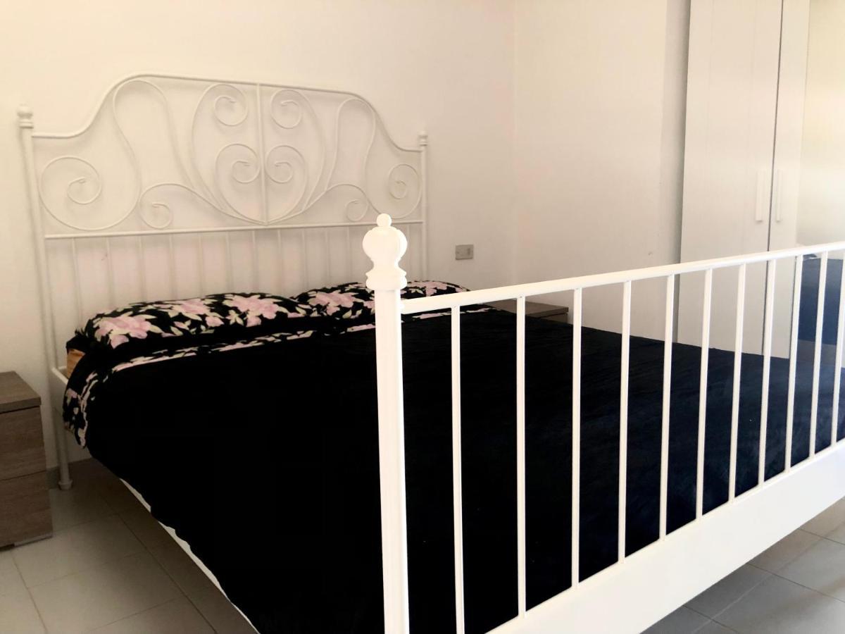 Teodor House Apartment ซาน เตโอโดโร ภายนอก รูปภาพ